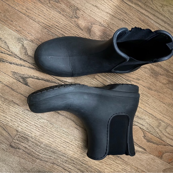 CROCS Shoes - CROCS Black Ankle Booties